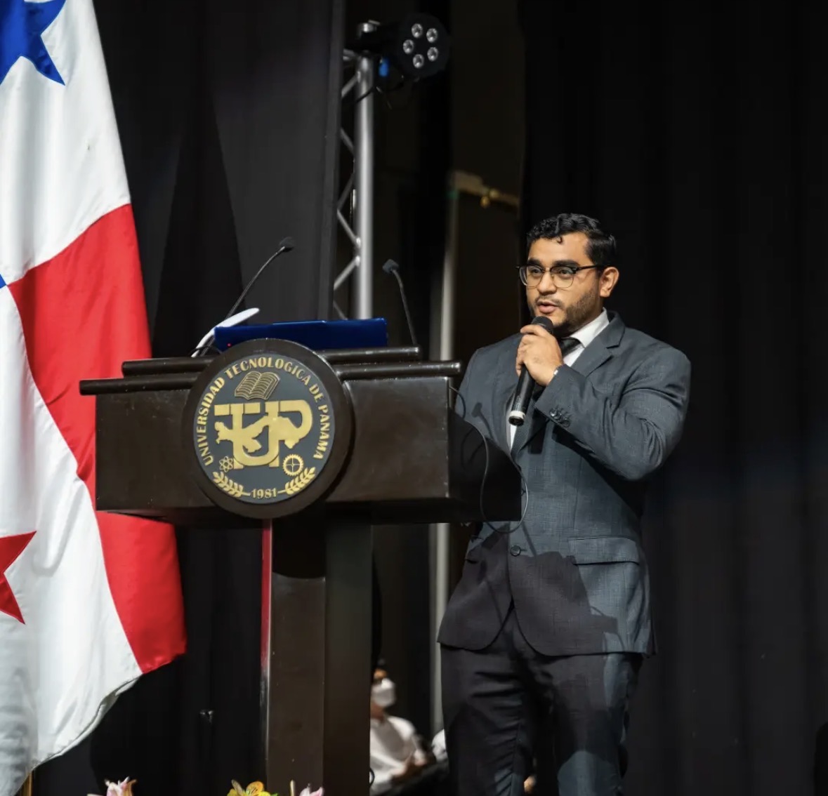 UTP impulsa debate técnico sobre riesgo sísmico y resiliencia de las infraestructuras en Panamá — imagen 2